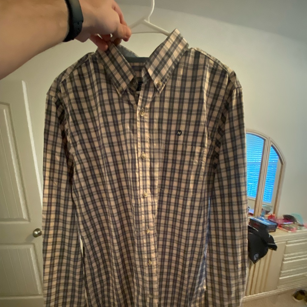 Brand new never worn Bass button up shirt
